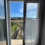 L'oustaloise - Et Table D'hotes Pres De Beziers- Alex Est Cuisinier De Metier- Piscine Avec Transats Et Parasols Terrasse Parking Prive Et Garage A Velos Motos- Labellisee Accueil Velo Et Vignoble Et Decouverte 3*