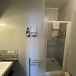 L'oustaloise - Et Table D'hotes Pres De Beziers- Alex Est Cuisinier De Metier- Piscine Avec Transats Et Parasols Terrasse Parking Prive Et Garage A Velos Motos- Labellisee Accueil Velo Et Vignoble Et Decouverte