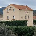 L'oustaloise - Et Table D'hotes Pres De Beziers- Alex Est Cuisinier De Metier- Piscine Avec Transats Et Parasols Terrasse Parking Prive Et Garage A Velos Motos- Labellisee Accueil Velo Et Vignoble Et Decouverte