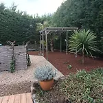 L'oustaloise - Et Table D'hotes Pres De Beziers- Alex Est Cuisinier De Metier- Piscine Avec Transats Et Parasols Terrasse Parking Prive Et Garage A Velos Motos- Labellisee Accueil Velo Et Vignoble Et Decouverte