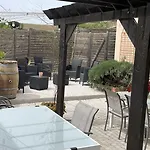 L'oustaloise - Et Table D'hotes Pres De Beziers- Alex Est Cuisinier De Metier- Piscine Avec Transats Et Parasols Terrasse Parking Prive Et Garage A Velos Motos- Labellisee Accueil Velo Et Vignoble Et Decouverte 3* Faugeres (Herault)