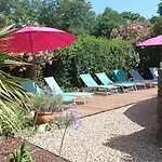 L'oustaloise - Et Table D'hotes Pres De Beziers- Alex Est Cuisinier De Metier- Piscine Avec Transats Et Parasols Terrasse Parking Prive Et Garage A Velos Motos- Labellisee Accueil Velo Et Vignoble Et Decouverte Faugeres (Herault)