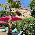 L'oustaloise - Et Table D'hotes Pres De Beziers- Alex Est Cuisinier De Metier- Piscine Avec Transats Et Parasols Terrasse Parking Prive Et Garage A Velos Motos- Labellisee Accueil Velo Et Vignoble Et Decouverte 3*
