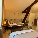 L'oustaloise - Et Table D'hotes Pres De Beziers- Alex Est Cuisinier De Metier- Piscine Avec Transats Et Parasols Terrasse Parking Prive Et Garage A Velos Motos- Labellisee Accueil Velo Et Vignoble Et Decouverte Отель типа 