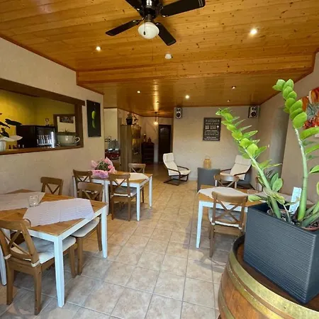 L'oustaloise 3* Faugeres (Herault)