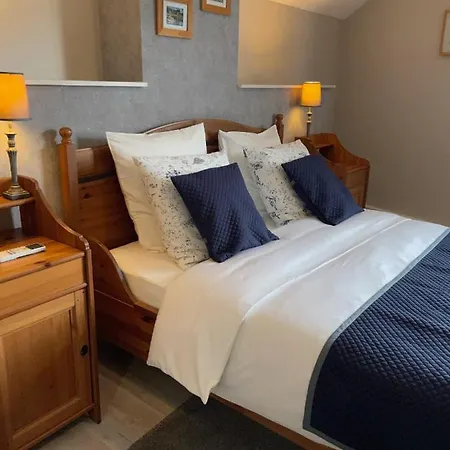 L'oustaloise Bed & Breakfast