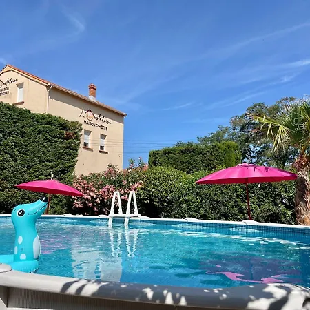 L'oustaloise - Et Table D'hotes Pres De Beziers- Alex Est Cuisinier De Metier- Piscine Avec Transats Et Parasols Terrasse Parking Prive Et Garage A Velos Motos- Labellisee Accueil Velo Et Vignoble Et Decouverte Bed & Breakfast Faugeres (Herault)