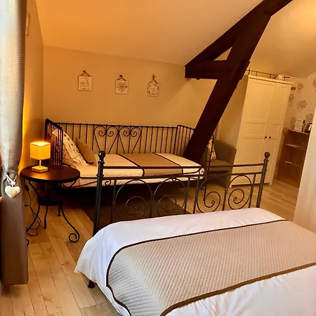 לינה וארוחת בוקר L'oustaloise - Et Table D'hotes Pres De Beziers- Alex Est Cuisinier De Metier- Piscine Avec Transats Et Parasols Terrasse Parking Prive Et Garage A Velos Motos- Labellisee Accueil Velo Et Vignoble Et Decouverte 3*