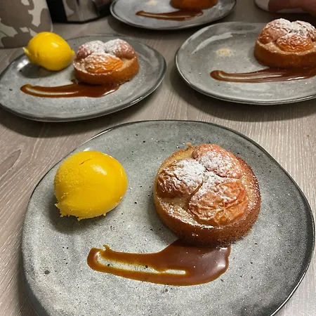 L'oustaloise - Et Table D'hotes Pres De Beziers- Alex Est Cuisinier De Metier- Piscine Avec Transats Et Parasols Terrasse Parking Prive Et Garage A Velos Motos- Labellisee Accueil Velo Et Vignoble Et Decouverte 3* Faugères