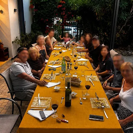 L'oustaloise - Et Table D'hotes Pres De Beziers- Alex Est Cuisinier De Metier- Piscine Avec Transats Et Parasols Terrasse Parking Prive Et Garage A Velos Motos- Labellisee Accueil Velo Et Vignoble Et Decouverte