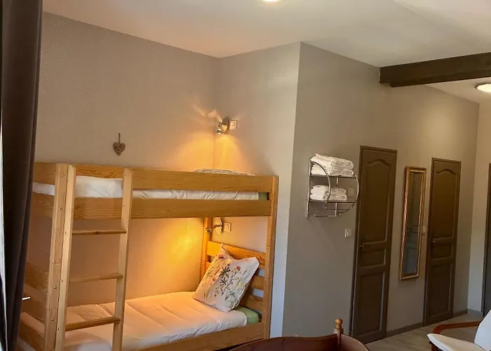 לינה וארוחת בוקר L'oustaloise - Et Table D'hotes Pres De Beziers- Alex Est Cuisinier De Metier- Piscine Avec Transats Et Parasols Terrasse Parking Prive Et Garage A Velos- Labellisee Accueil Velo Et Vignoble Et Decouverte